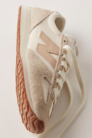 New Balance 471 Sneakers product page