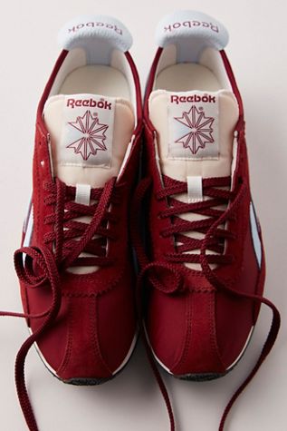Baskets Reebok R400