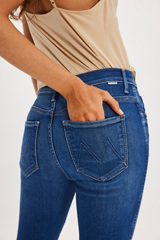 MOTHER The Mid-Rise Smokin Double Jeans