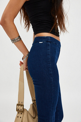 MOTHER The Nothing Bunny Snip Capri Jeans