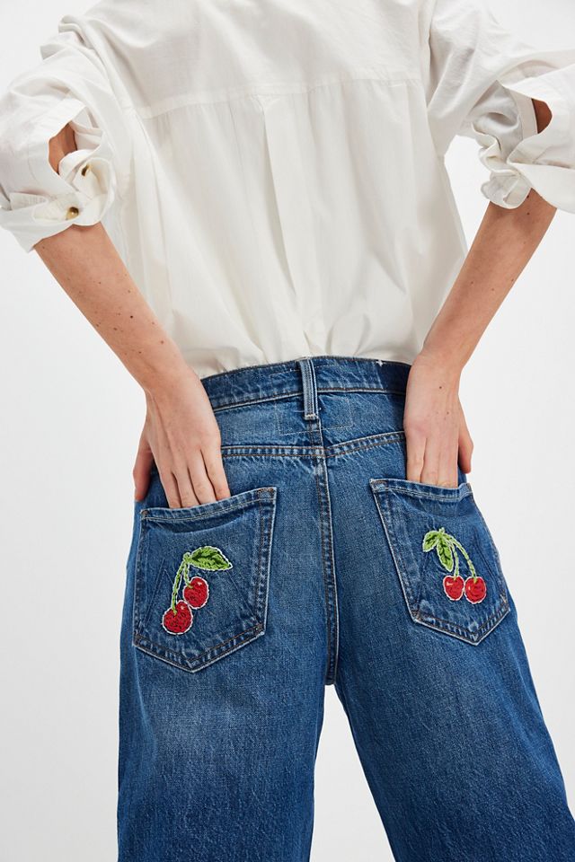 デニム・ジーパン MOTHER 'The Dodger Ankle' jeans MOTHER The Dodger Ankle Jeans with Embroidered Pockets