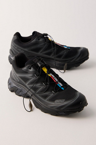 Salomon XT-6 Sneakers