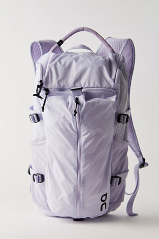 On Speed Pack Lite 18L Backpack en Thistle, pour femme chez Free People