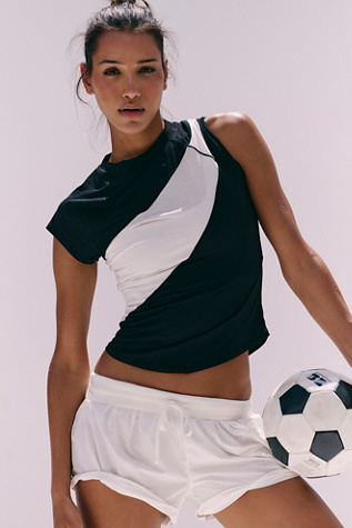 Tempo Colorblock Tee