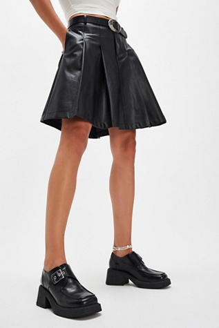 Vagabond Dorah Loafers by Vagabond Shoemakers at Free People in Black, Size: EU 39