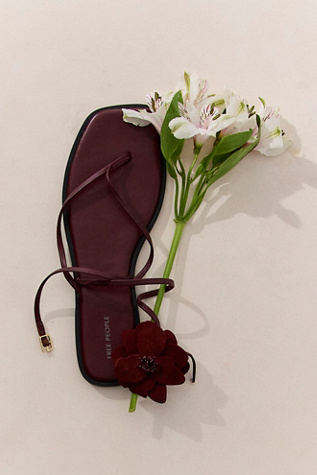 Mismatch Magnolia Sandals