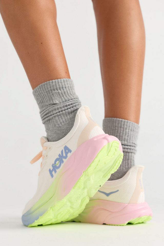 HOKA® Arahi 8 Sneakers #3