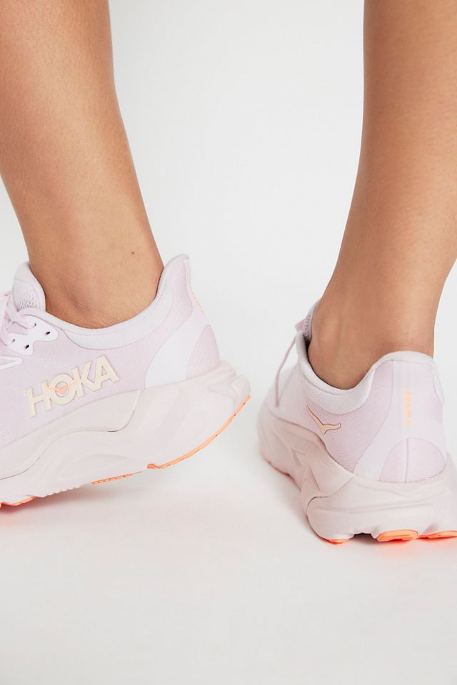 HOKA® Arahi 8 Sneakers #2