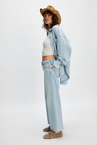 Женские джинсы RE/DONE Mid-Rise Wide-Leg Crop Jeans, цвет: Индиго — фото 3