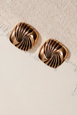Paola Earrings at Free People in Gold