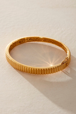 Preeti Sandhu Ridged Oval Bracelet