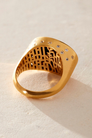Preeti Sandhu Ayla Signet Ring