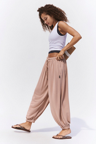 Momentum Balloon Pants