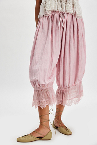 Ballerines Lacées Lauren par Jeffrey Campbell en Vert Menthe, pour femme taille: US 8 chez Free People