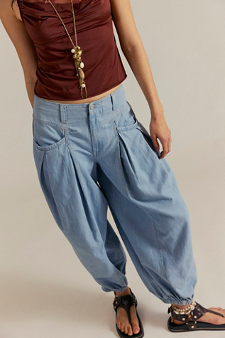 We The Free Palm Royale Balloon Jeans at Free People in Aster, Size: 27