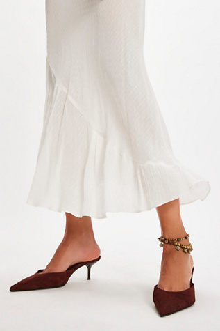 Talons Kitten Juls par Schutz en Marron Racine, pour femme taille: US 8.5 chez Free People