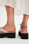 Vero Thong Platform Sandals