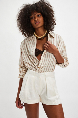 Rowan Pleated Chino Shorts by Free People in White, Size: US 6