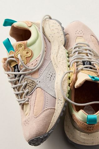 Flower Mountain Wave Sneakers