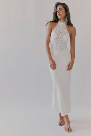 Robe longue à col halter en dentelle Serenade Third Form