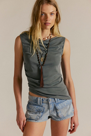 We The Free Knock Out Shorties at Free People in Light Wash, Size: 28