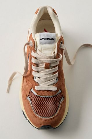 Baskets basses en daim Autry Hyperway
