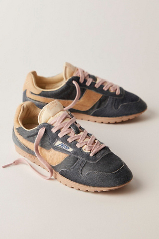 Autry Windspin Low Top Pony Hair Sneakers