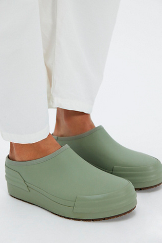 L.L.Bean  Light Wellie Garden Clogs