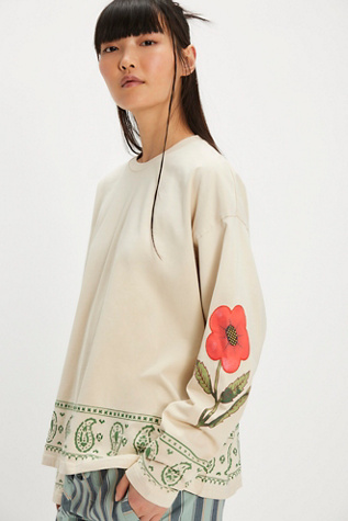 Manche Longue Brodée Found Folklore en Ivoire/Ivoire, pour femme chez Free People