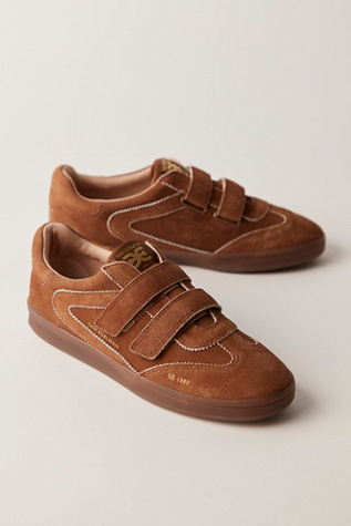 Talia Sneakers
