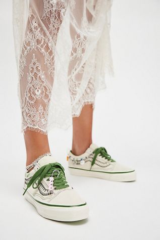 Vans LX Old Skool Charms Sneakers