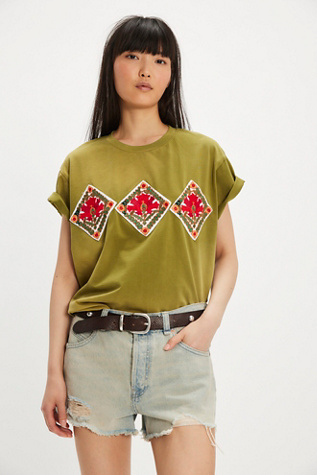 T-shirt Appliqué Found en Vert, pour femme chez Free People