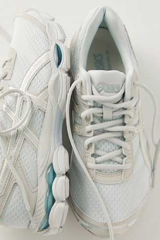 ASICS GEL-CUMULUS 16 Sneakers at Free People in Blue, Size: US 7 M