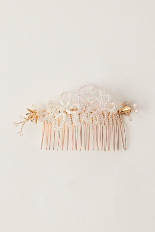 Beaded Comb Clip par Curried Myrrh en Iridescent, pour femme chez Free People