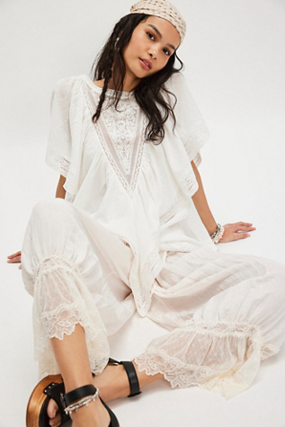 Bailey Cape Top
