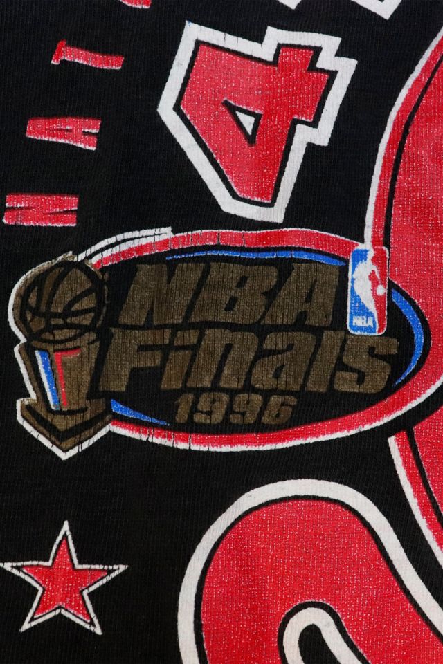 Vintage NBA Chicago Bulls Graphic T-Shirt #2