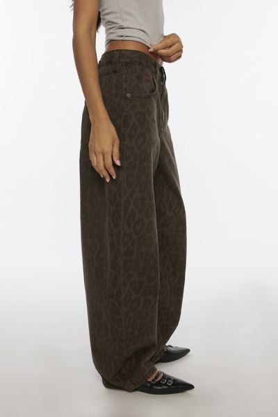BDG Logan Printed Buckle Baggy Barrel Jean