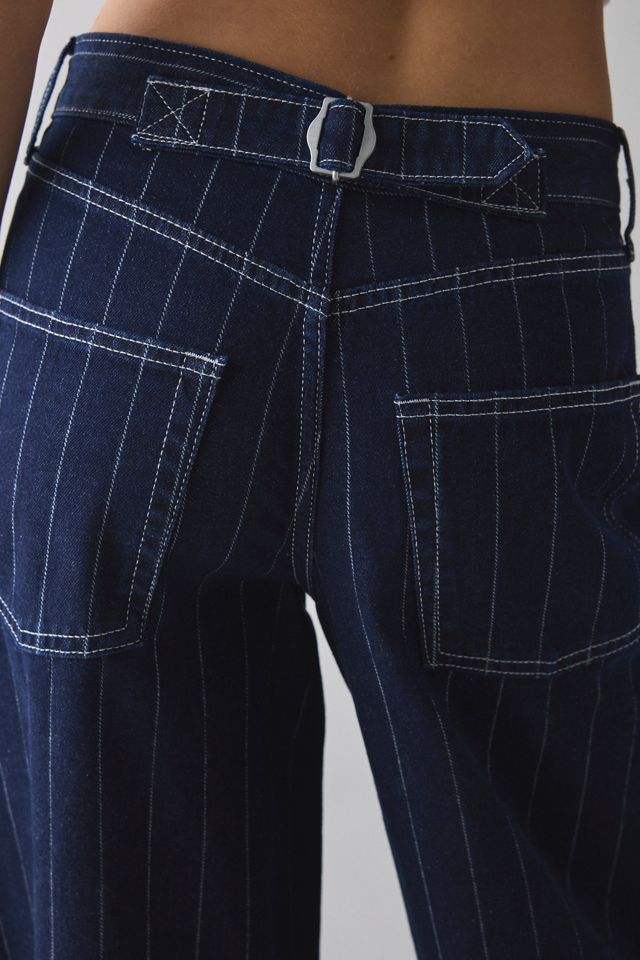 BDG Logan Printed Buckle Baggy Barrel Jean