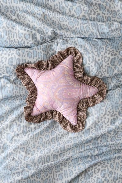 Printed Star Shape Ruffle Throw Pillow Product Page