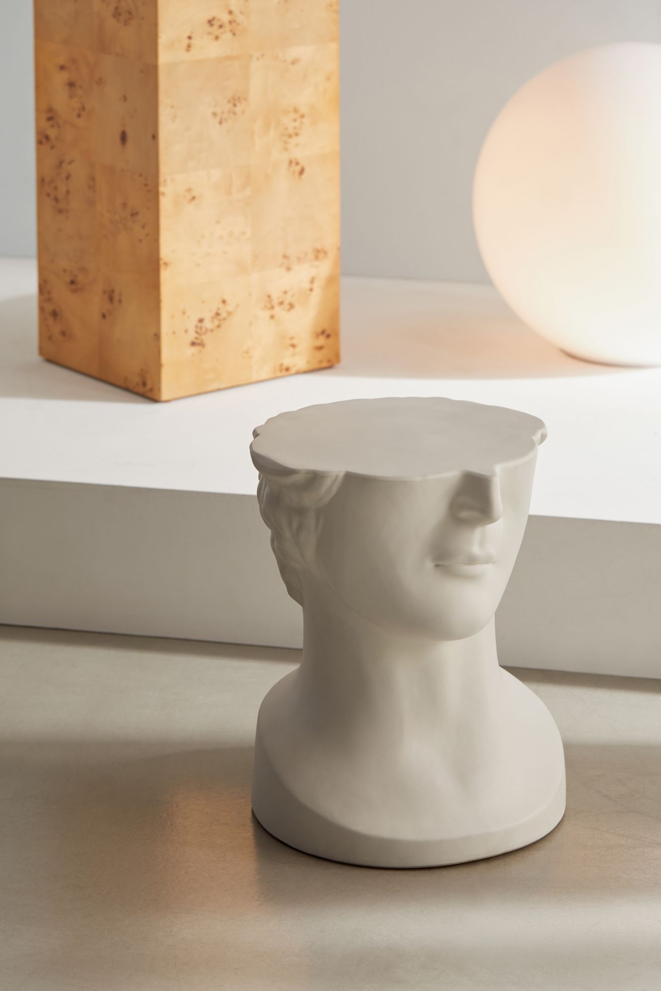 Bust Ceramic Side Table/Nightstand - White, ONE SIZE