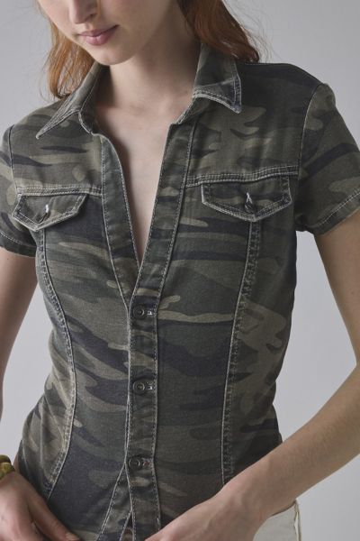 BDG Polly Denim Slim Short Sleeve Button-Up Shirt