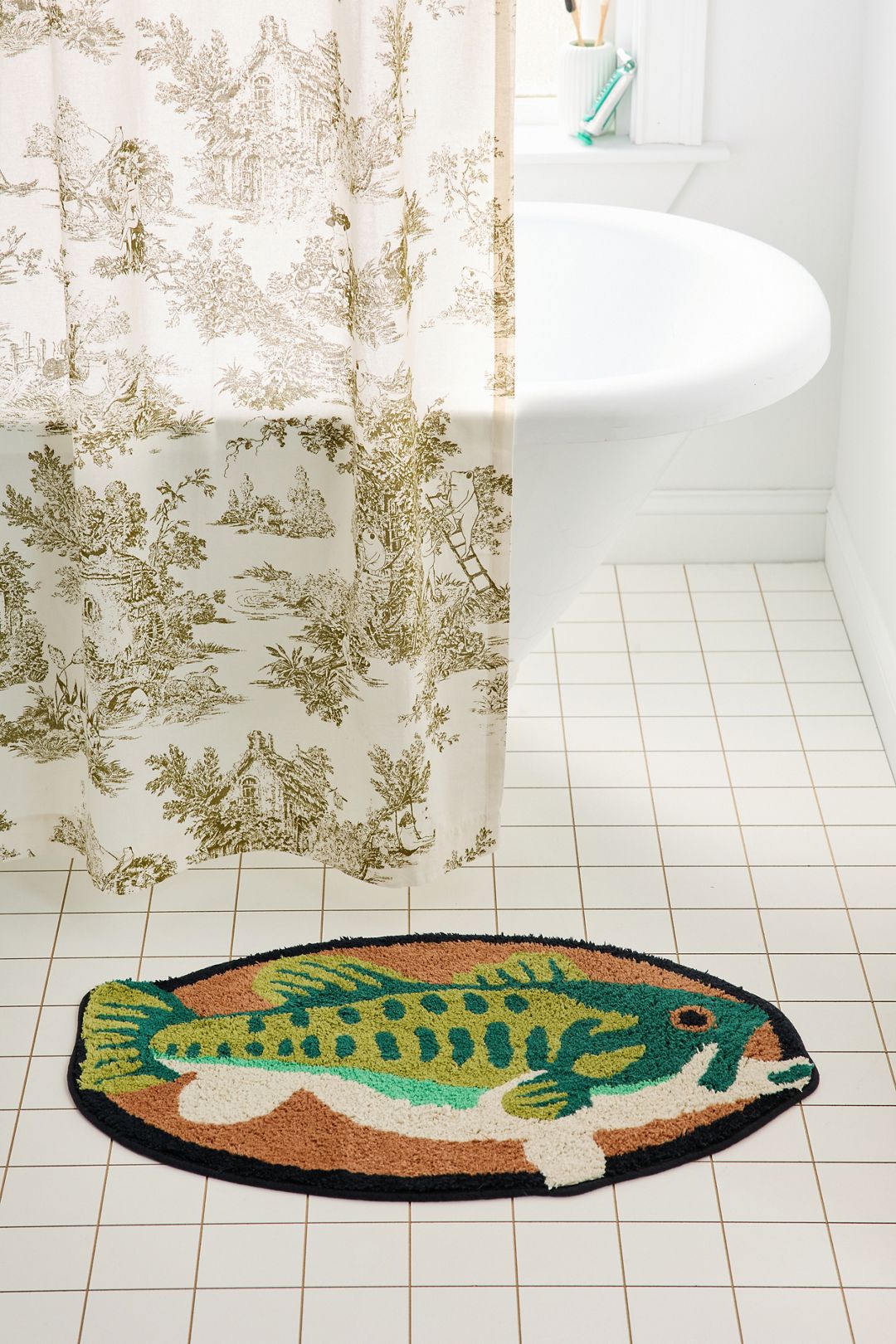 Bass Plaque Oval Tufted Bath Mat - Green Multi, ONE SIZE