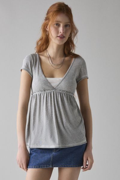 BDG TINA LAYERED V-NECK SHORT SLEEVE BABYDOLL TEE IN GREY, WOMEN'S AT URBAN OUTFITTERS 