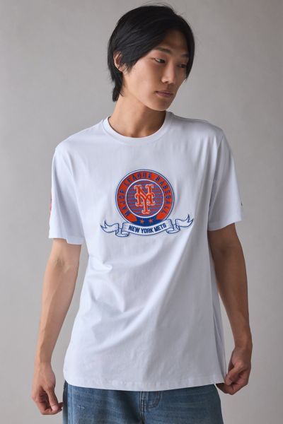 ★米国発*UrbanOutfitters*新作*Pro Standard NY YankeesTシャツ Pro Standard UO Exclusive MLB New York Yankees Home Game Tee