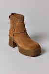 UGG Women's Moxy Chelsea Boot