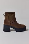 UGG Women's Moxy Chelsea Boot