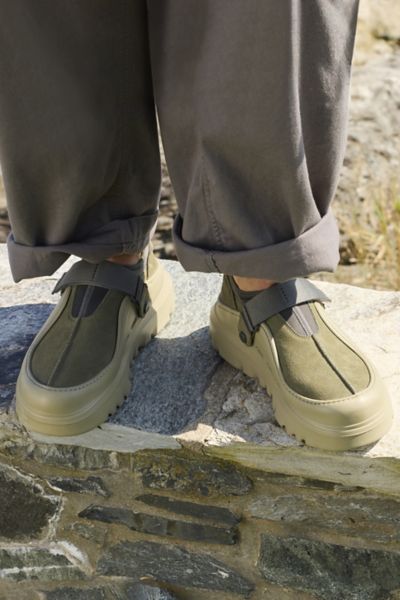 UGG Men's PeakMod Lowcut Shoe