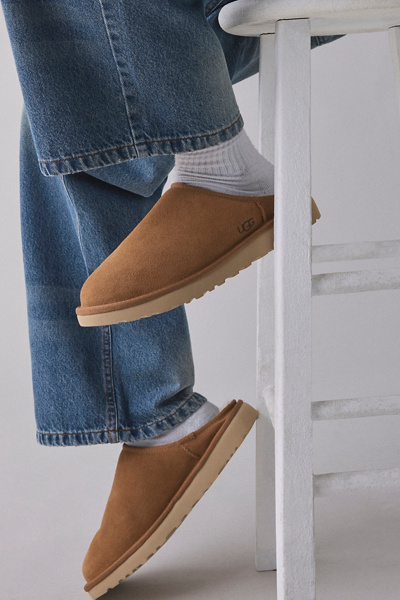 UGG Men’s Classic Slip-On Shoe in Chestnut, Men’s at Urban Outfitters
