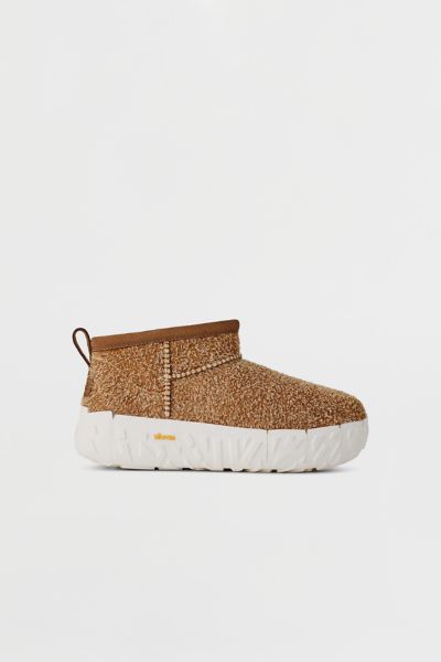 Botte UGG classique ultra mini pour hommes