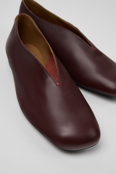 Camper Casi Myra Leather Ballet Flat In Maroon, Women's At Urban Outfitters In Burgundy